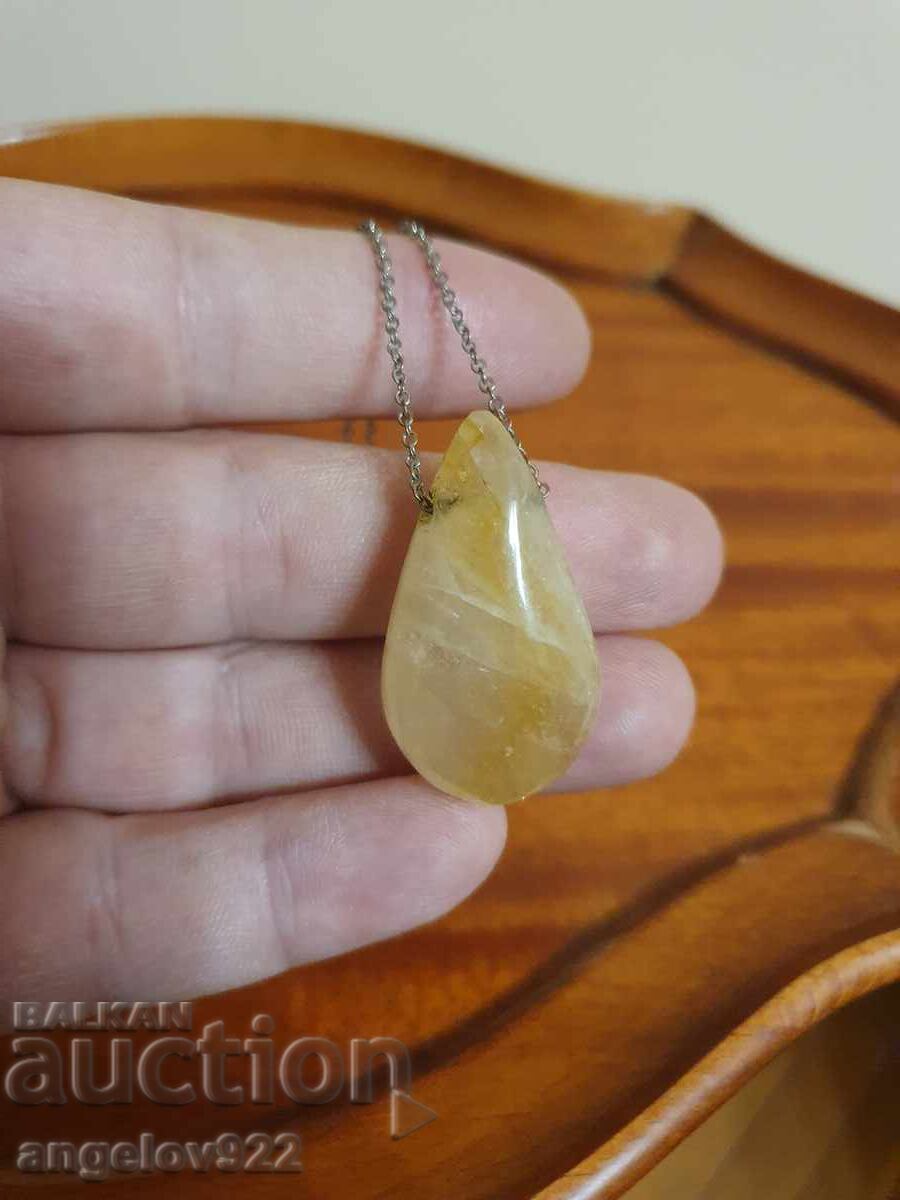 Παράδοση Κολιέ με μενταγιόν από φυσικό πέτρωμα!!!