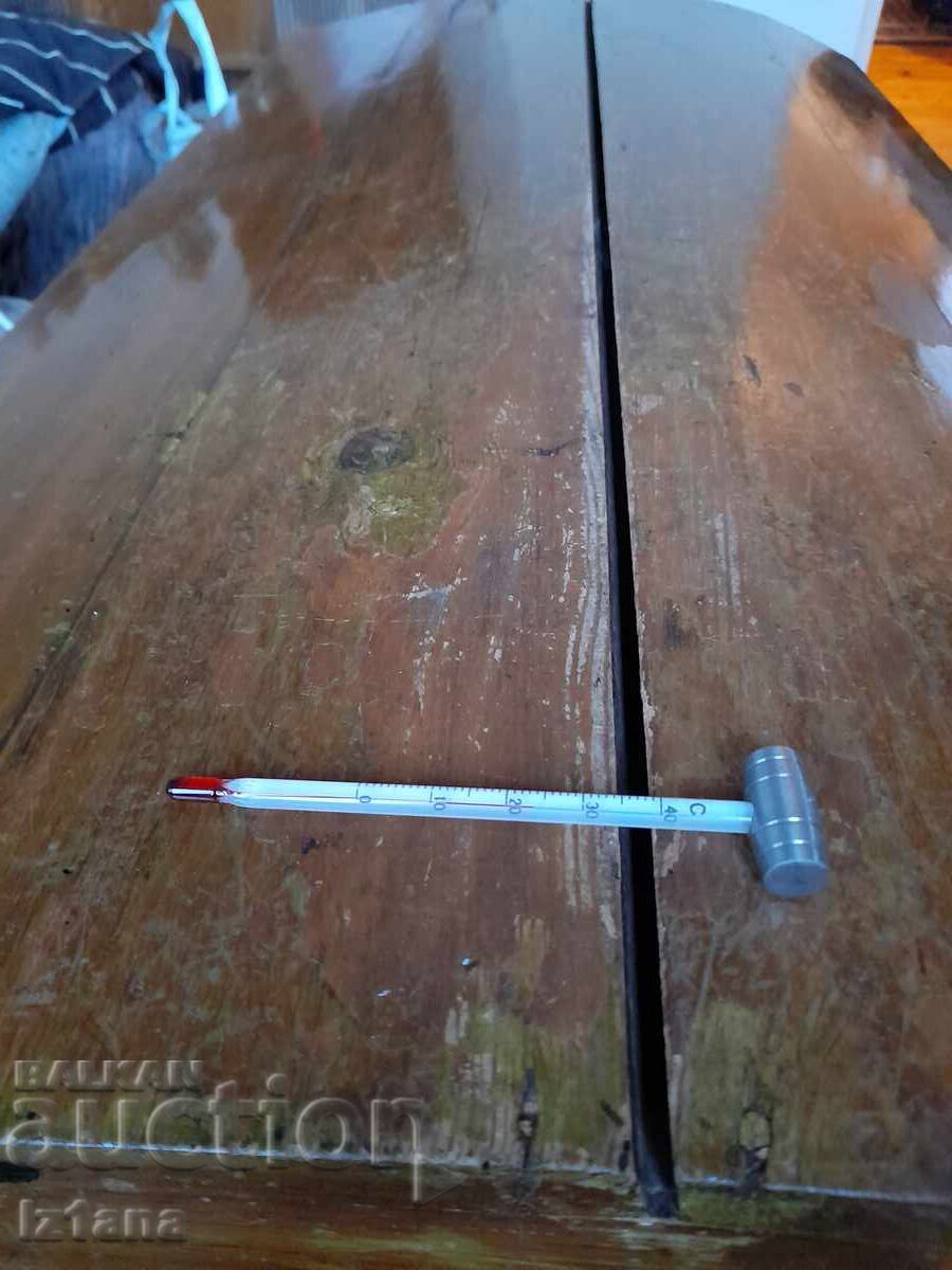 Стар Термометър за вино