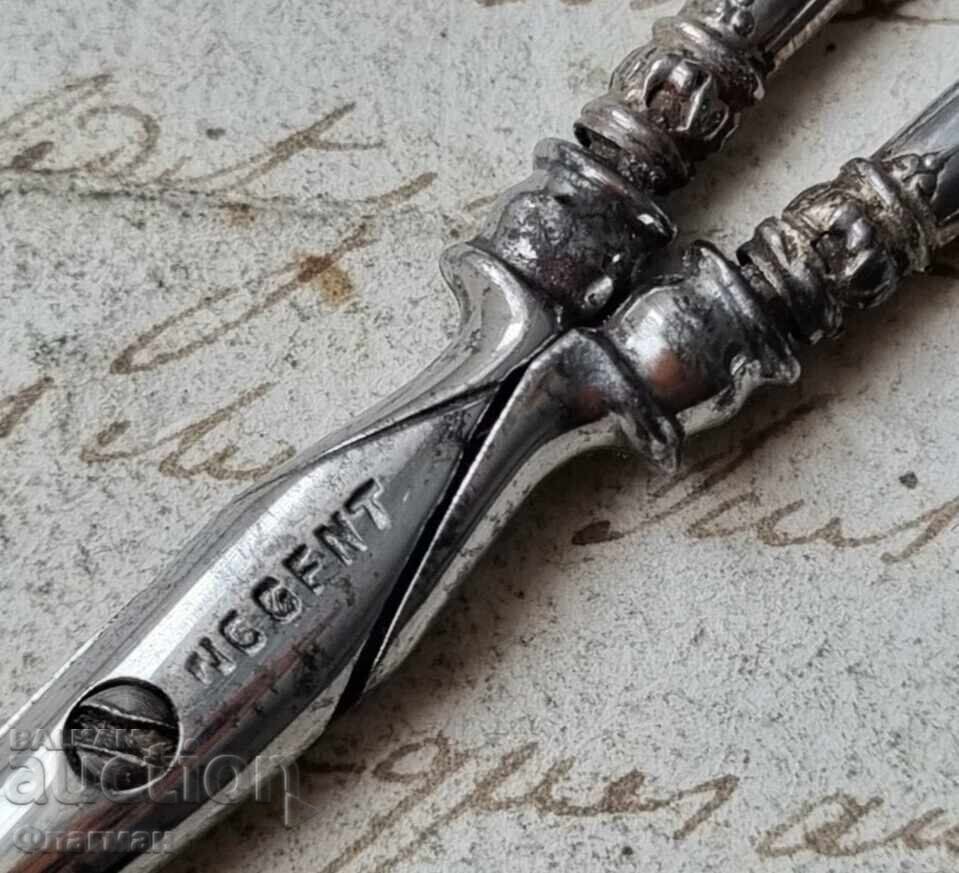 Foarfece de argint franceze din secolul al XIX-lea, Napoleon al III-lea cu preț € 180.00 | 352.05 BGN