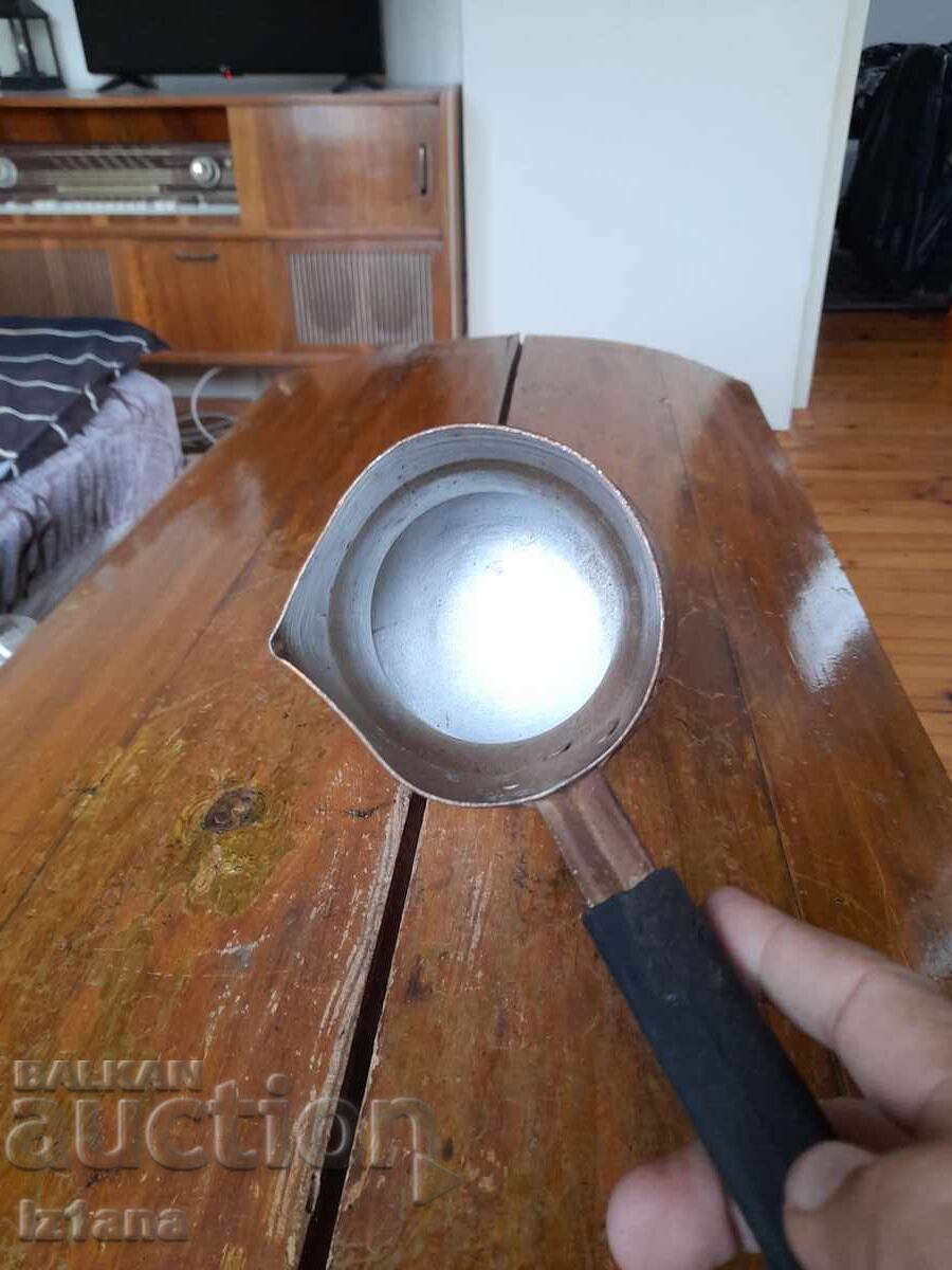 Livrarea Soba veche din aluminiu Livrarea Soba veche din aluminiu