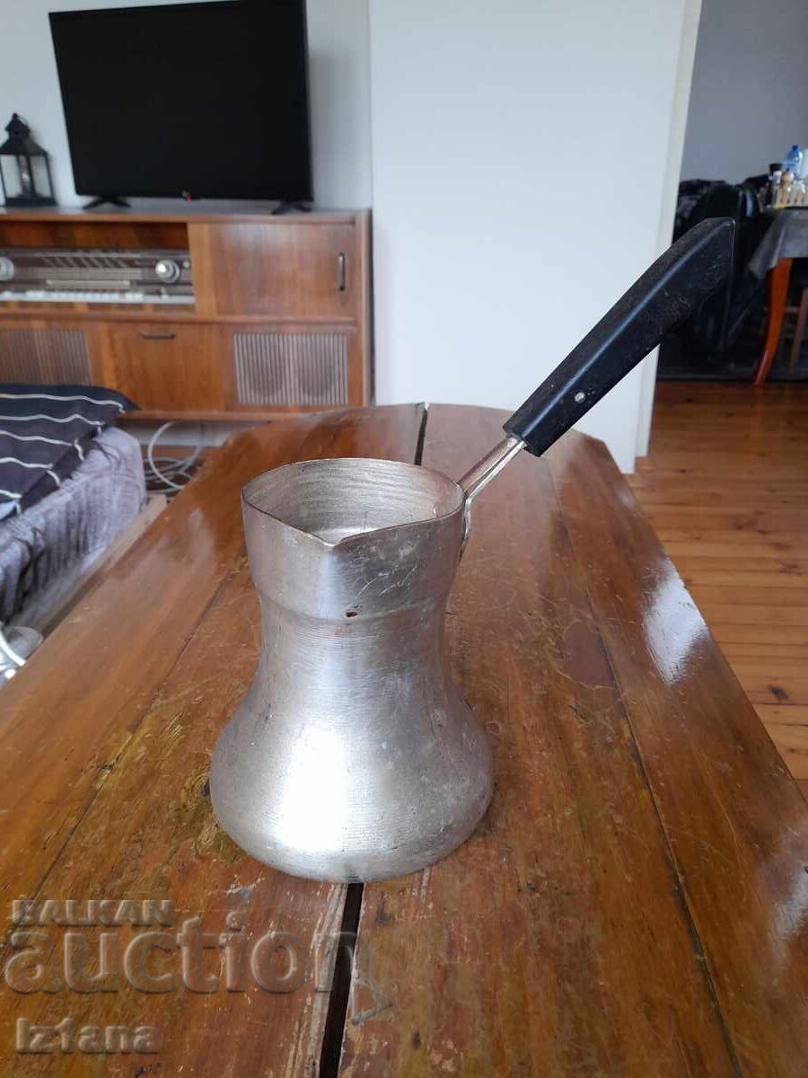 Soba veche din aluminiu Soba veche din aluminiu