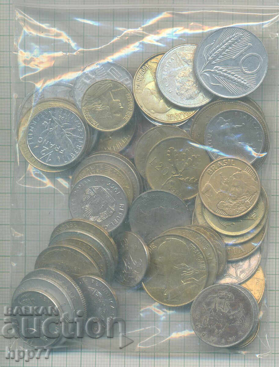 монети  38 с цена € 2.53 | 4.95 лв.