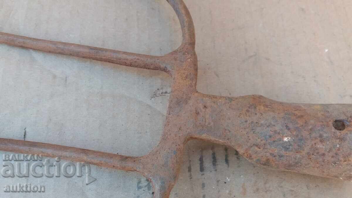 SOCIAL MASSIVE VILLA WITH MARKING - 5