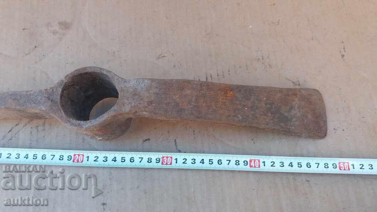 Delivery of EXCELLENT MILITARY PICKAXE - AXE