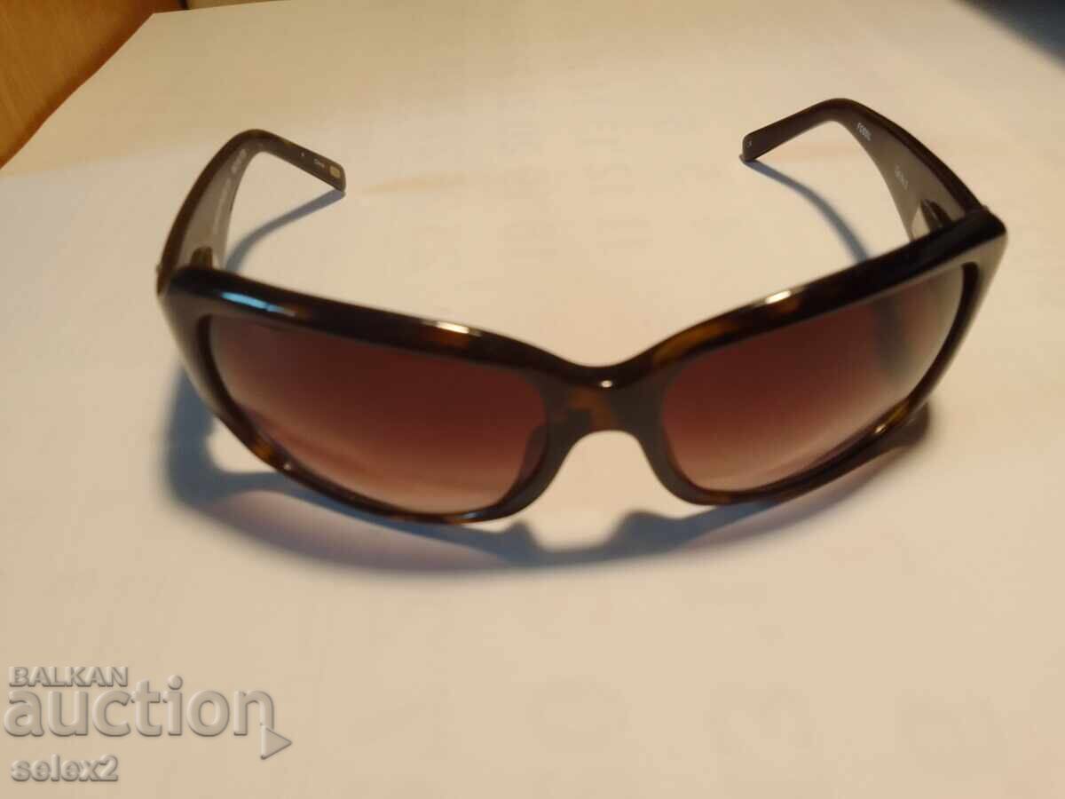Auction  Fossil Glamour Sunglasses