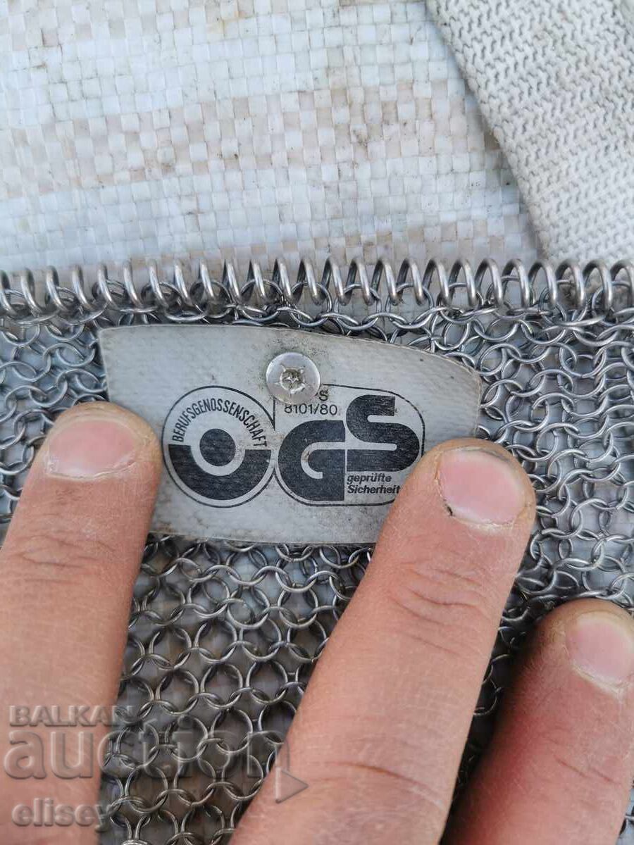 German metal protective apron for trimming - 5