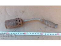 Social gas burner, burner