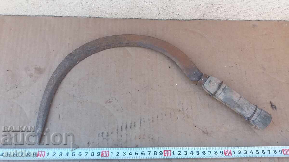 Auction  RENAISSANCE SICKLE - WITH MARKINGS