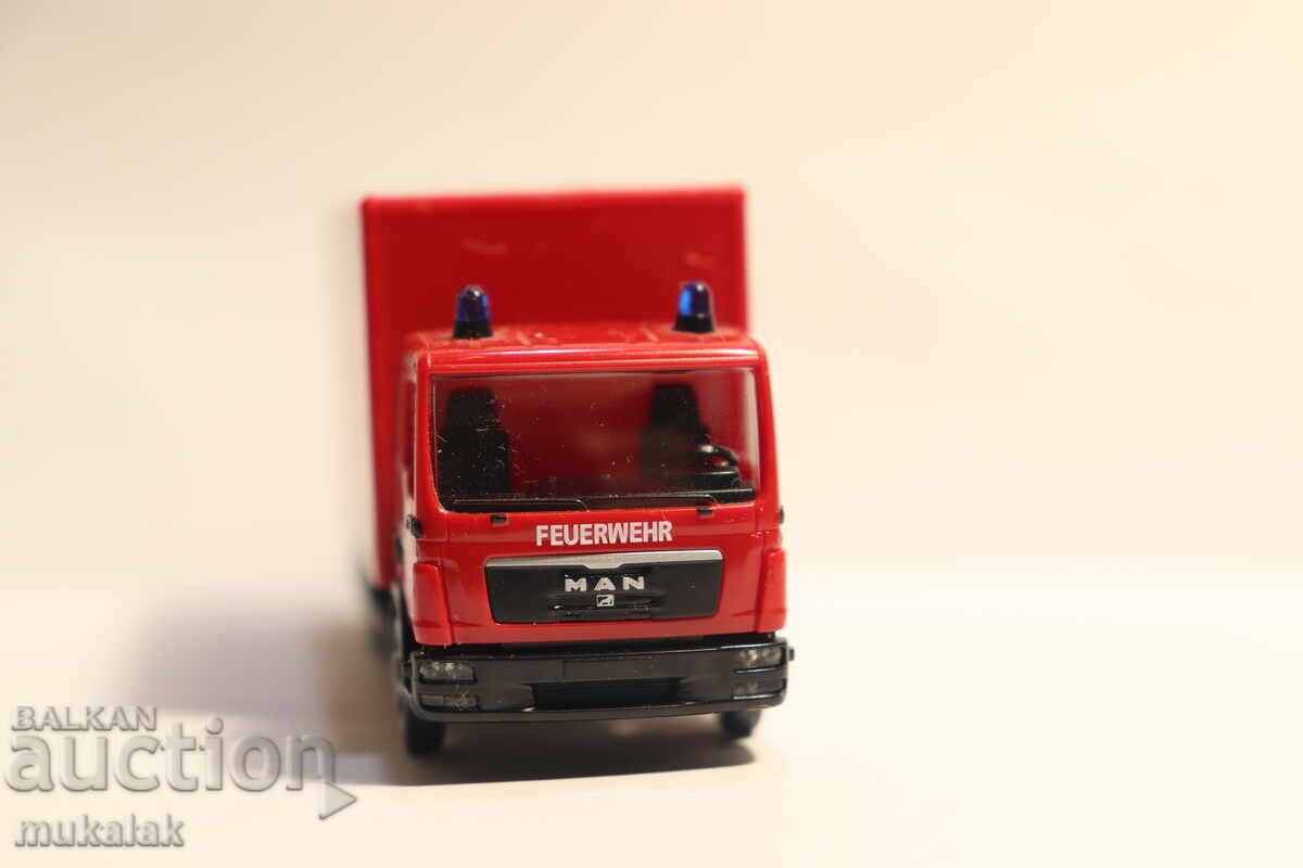 Auction  Wiking 1:87 H0 MAN Fire Truck Model Car
