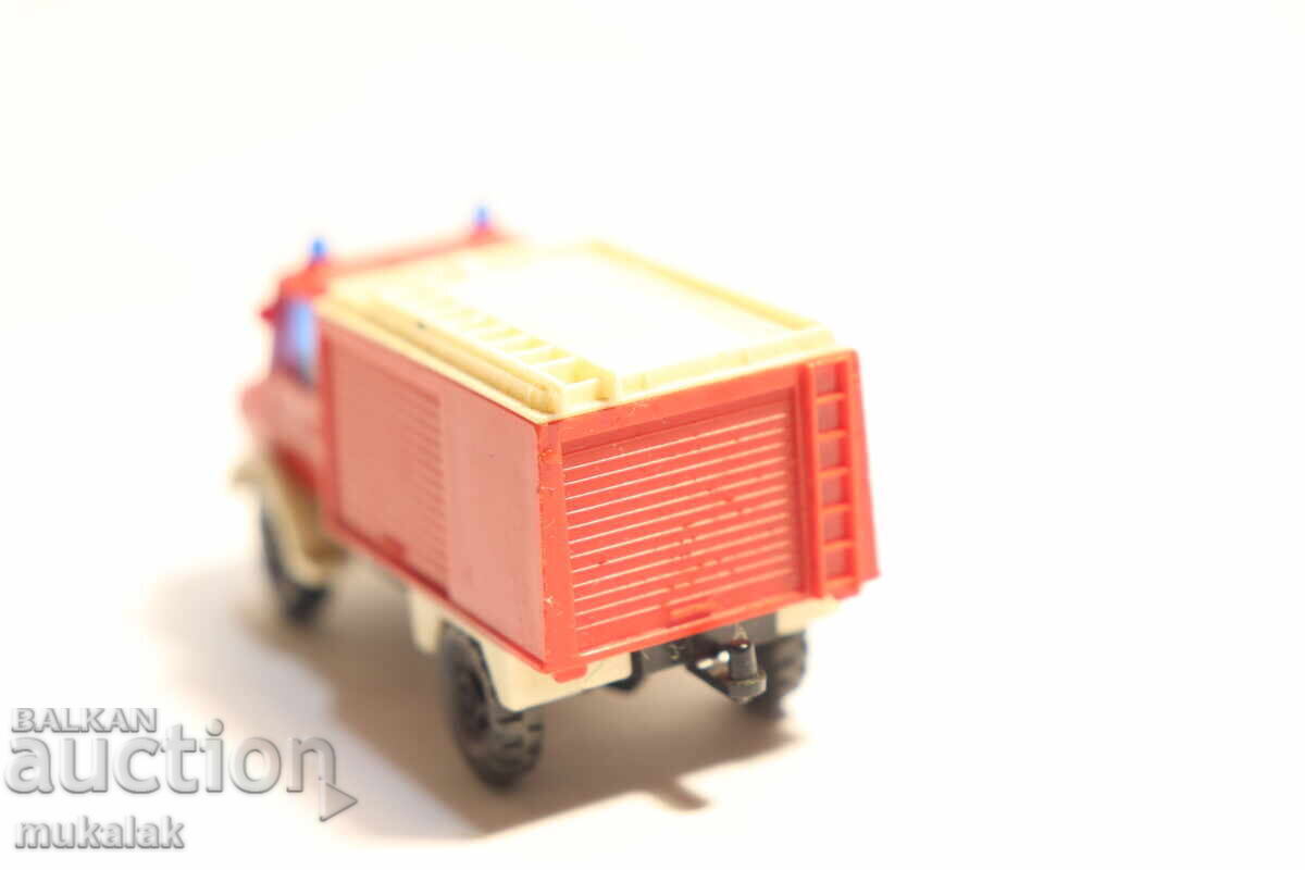 Доставка на WIKING 1:87 H0 MERCEDES ПОЖАРНА МОДЕЛ КОЛИЧКА Доставка на WIKING 1:87 H0 MERCEDES ПОЖАРНА МОДЕЛ КОЛИЧКА