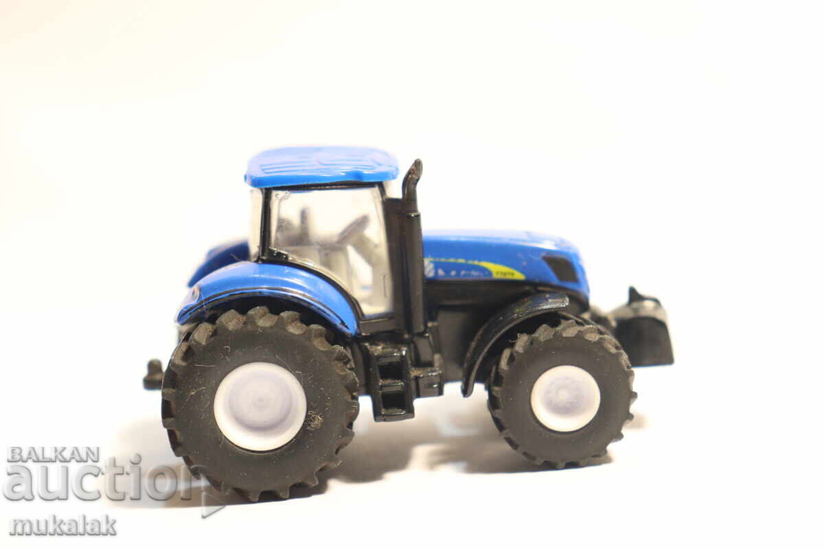 Delivery of SIKU 1:87 H0 TRACTOR MODEL CAR