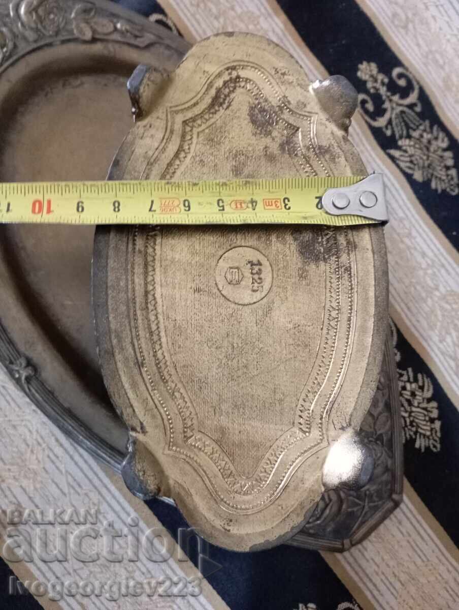 Δημοπρασία Παλιό κουτί κοσμημάτων με δίσκο Δημοπρασία Παλιό κουτί κοσμημάτων με δίσκο