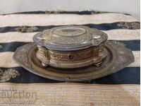 Cutie de bijuterii veche cu tavă