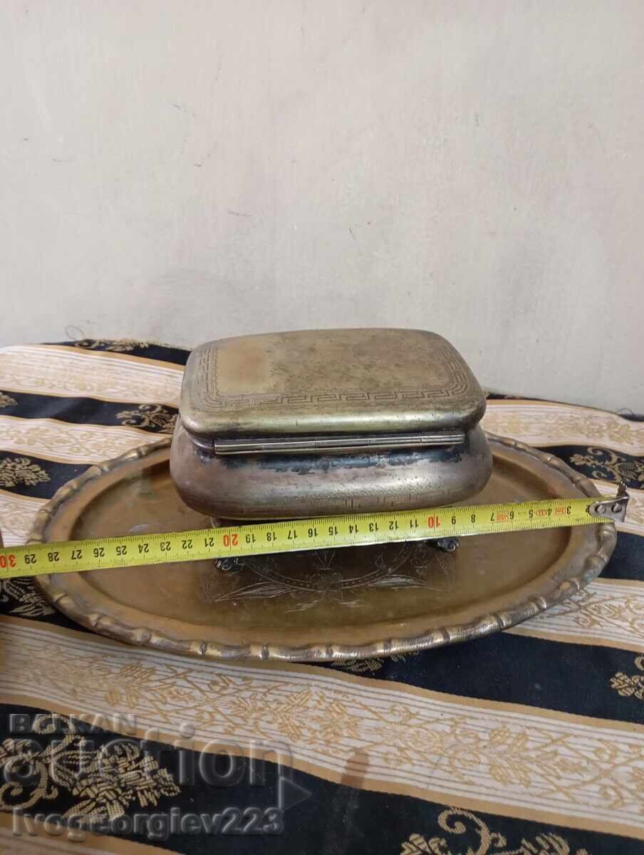 Delivery of Art Deco Jewelry Box with Tray Delivery of Art Deco Jewelry Box with Tray