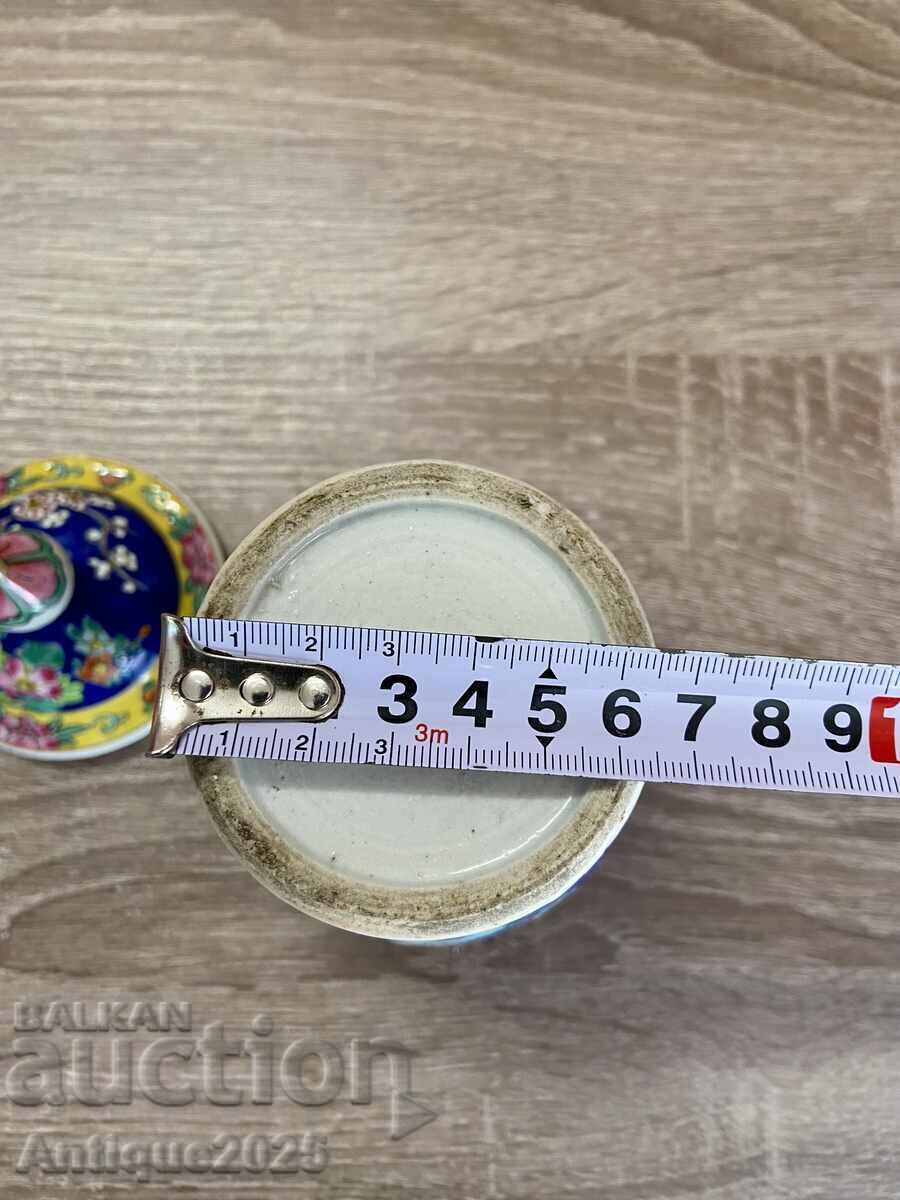 Παράδοση Σετ βιντάζ κεραμικών σε ανατολίτικο στυλ