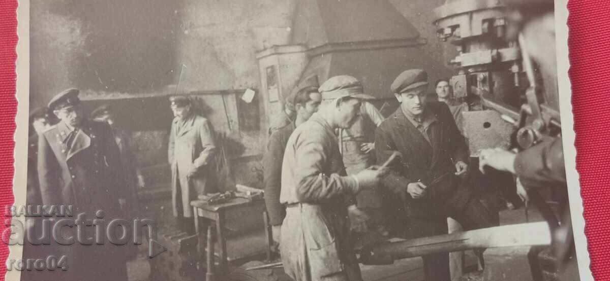 SOFIA - VTU TODOR KABLESHKOV - WW II with price € 5.00 | 9.78 BGN SOFIA - VTU TODOR KABLESHKOV - WW II with price € 5.00 | 9.78 BGN