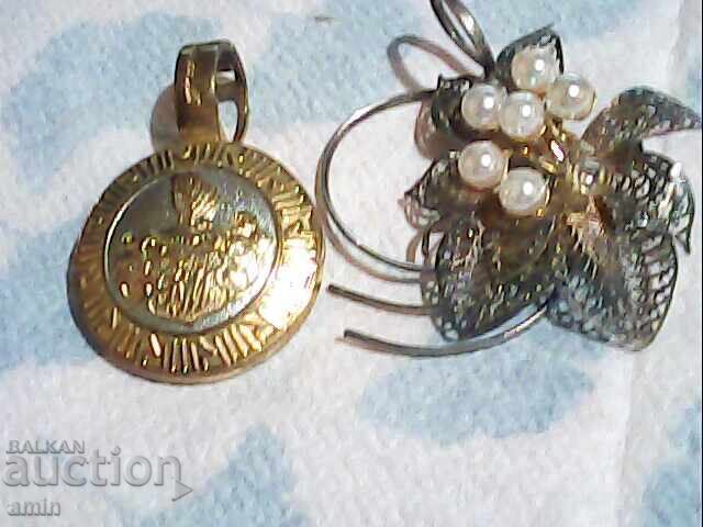 красива брошка и позлатана висулка красива брошка и позлатана висулка