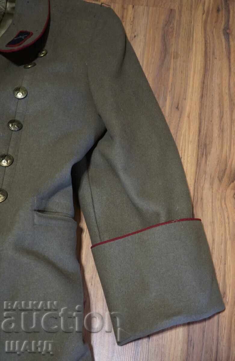 Delivery of Star Military Officer's Winter Overcoat Parade Uniform Delivery of Star Military Officer's Winter Overcoat Parade Uniform