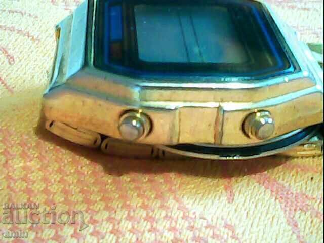 Brand new electronic watch, works, no battery with price € 12.78 | 25.00 BGN Brand new electronic watch, works, no battery with price € 12.78 | 25.00 BGN