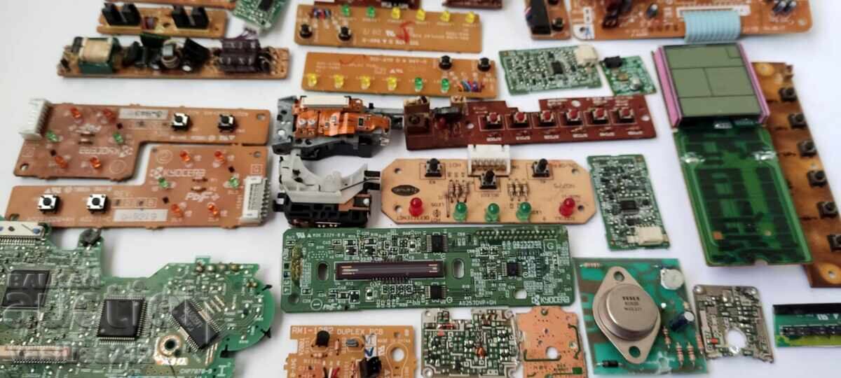 Electronic scrap, circuit boards with price € 1.00 | 1.96 BGN