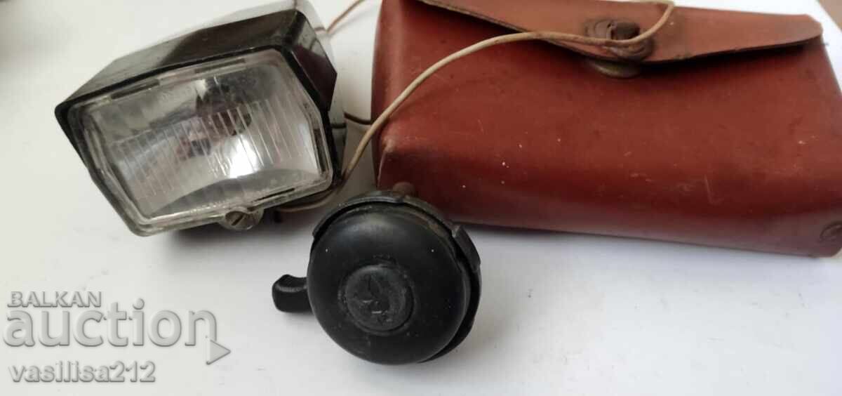 Части от велосипед-стар фар,чантичка,звънец с цена € 5.00 | 9.78 лв.