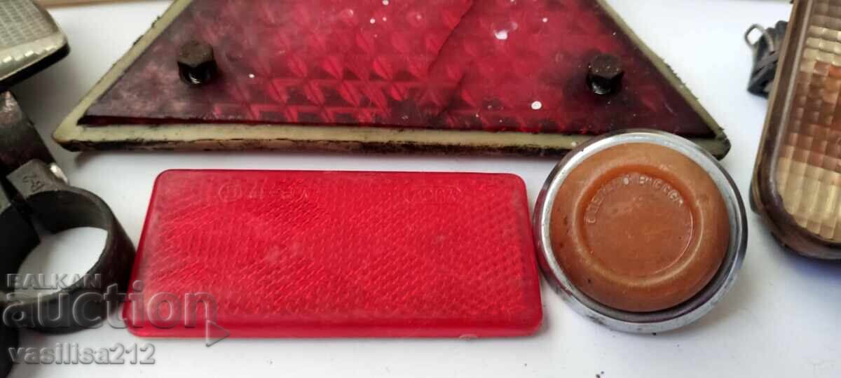 Електронна скрап с цена € 4.00 | 7.82 лв. Електронна скрап с цена € 4.00 | 7.82 лв.