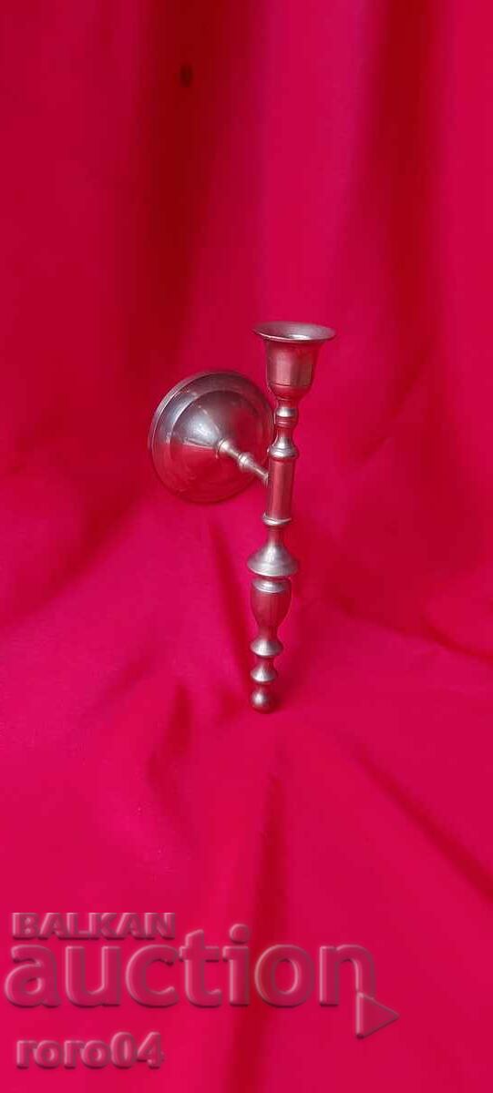 PRIEST - WALL-MOUNTED - 7 PRIEST - WALL-MOUNTED - 7