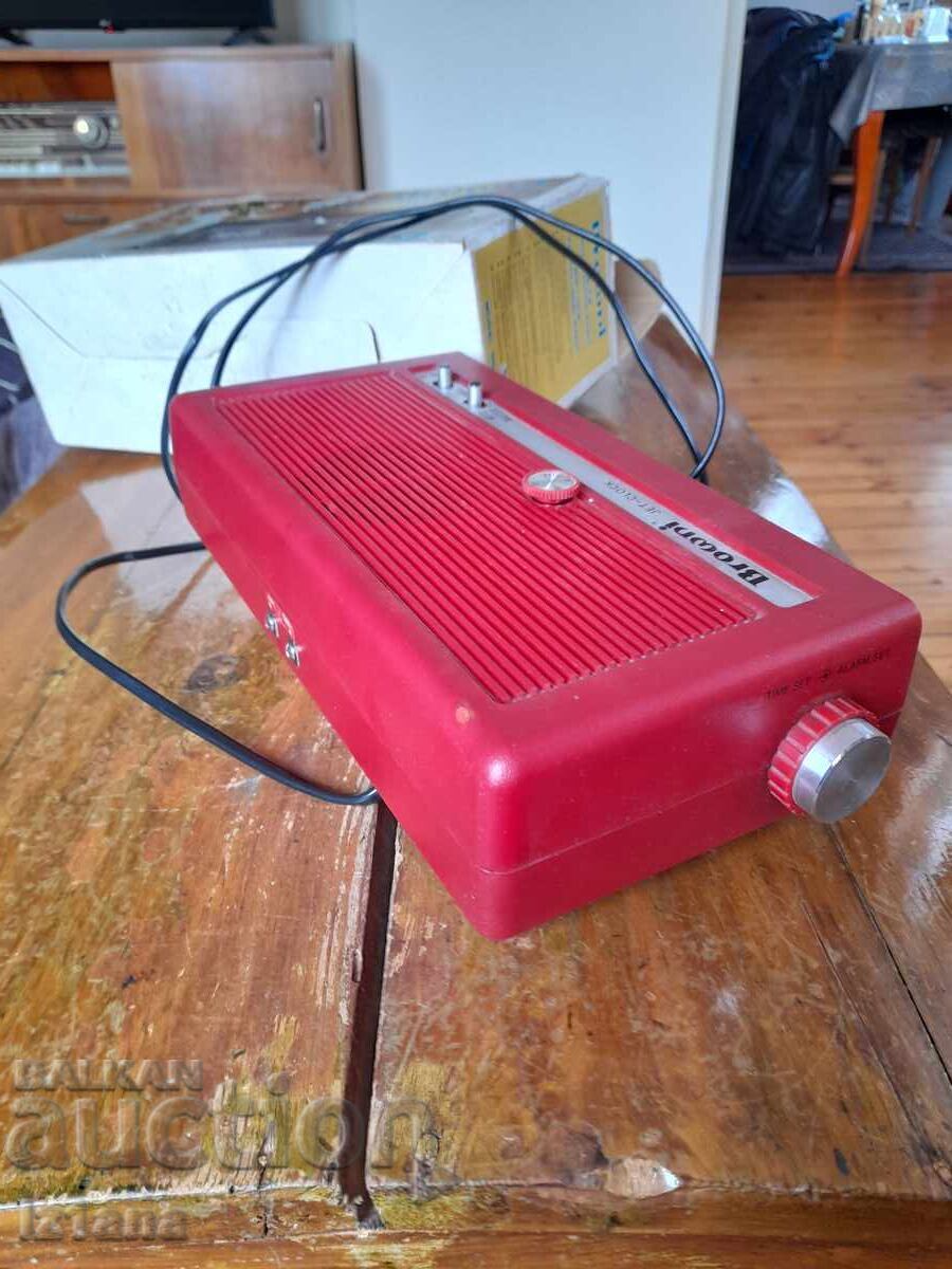 Browni Star Radio Clock - 5