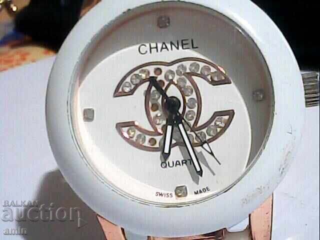 Beautiful 4-hour watch, works perfectly with price € 10.00 | 19.56 BGN Beautiful 4-hour watch, works perfectly with price € 10.00 | 19.56 BGN