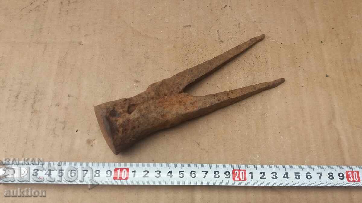 OLD ANVIL with price € 6.99 | 13.67 BGN