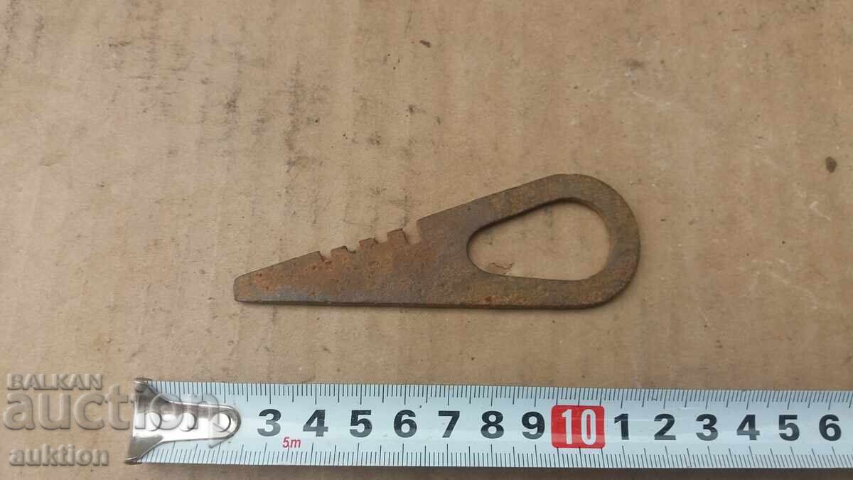 ВОЕННА СОЦ. ОТВЕРТКА