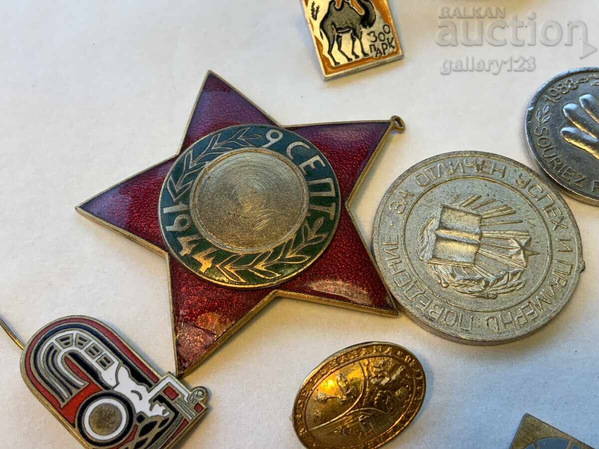 Auction  Lot of badges and medals