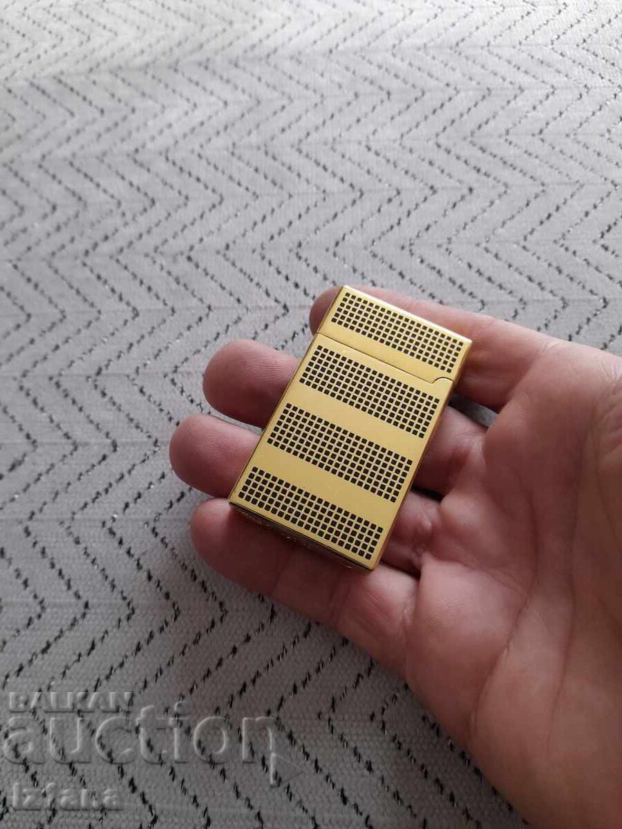 Запалка Longg с цена € 16.00 | 31.29 лв. Запалка Longg с цена € 16.00 | 31.29 лв.