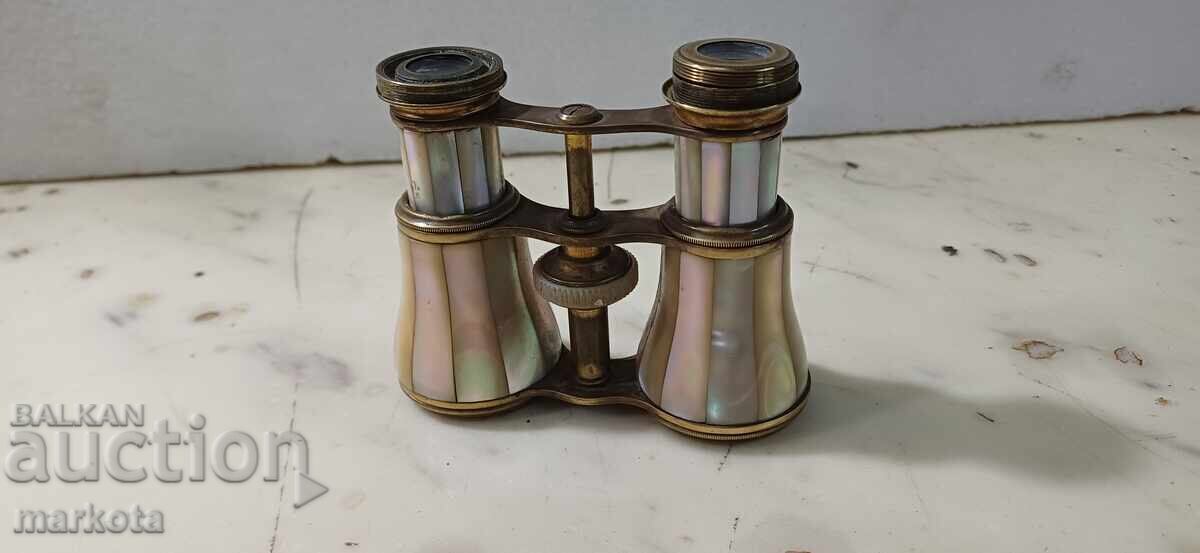 Star binoculars with mother-of-pearl Star binoculars with mother-of-pearl