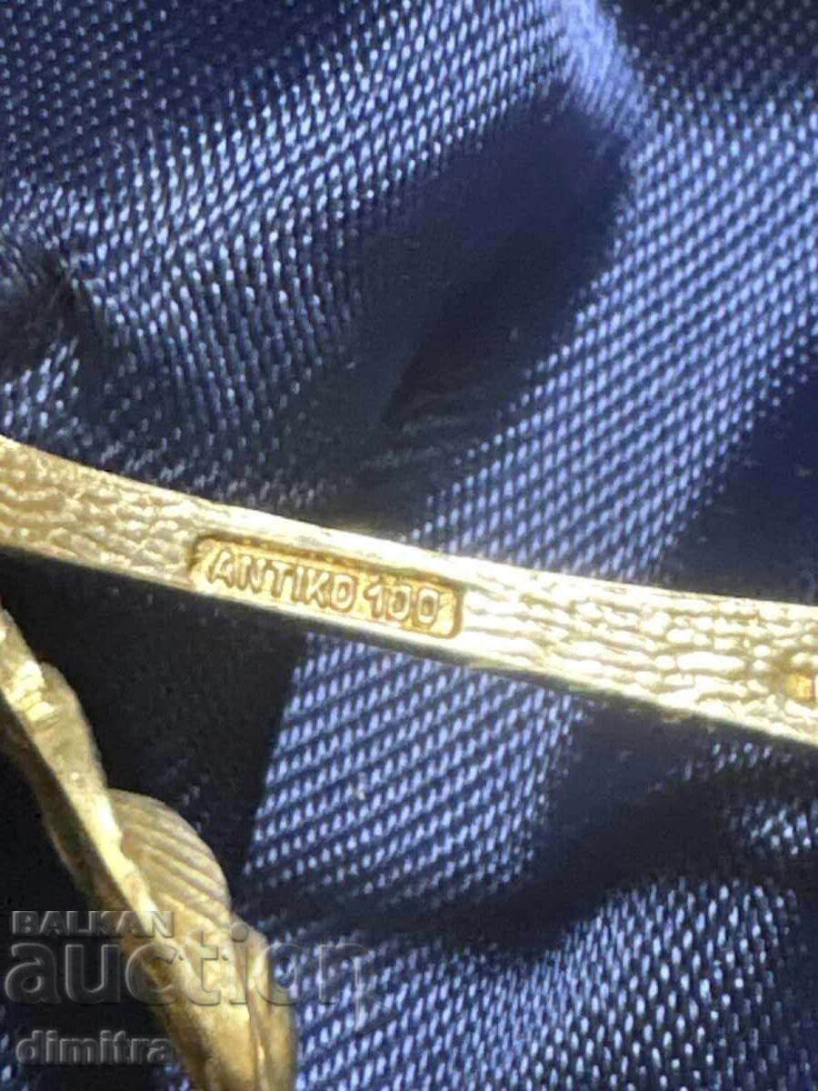 Delivery of Cake utensil set