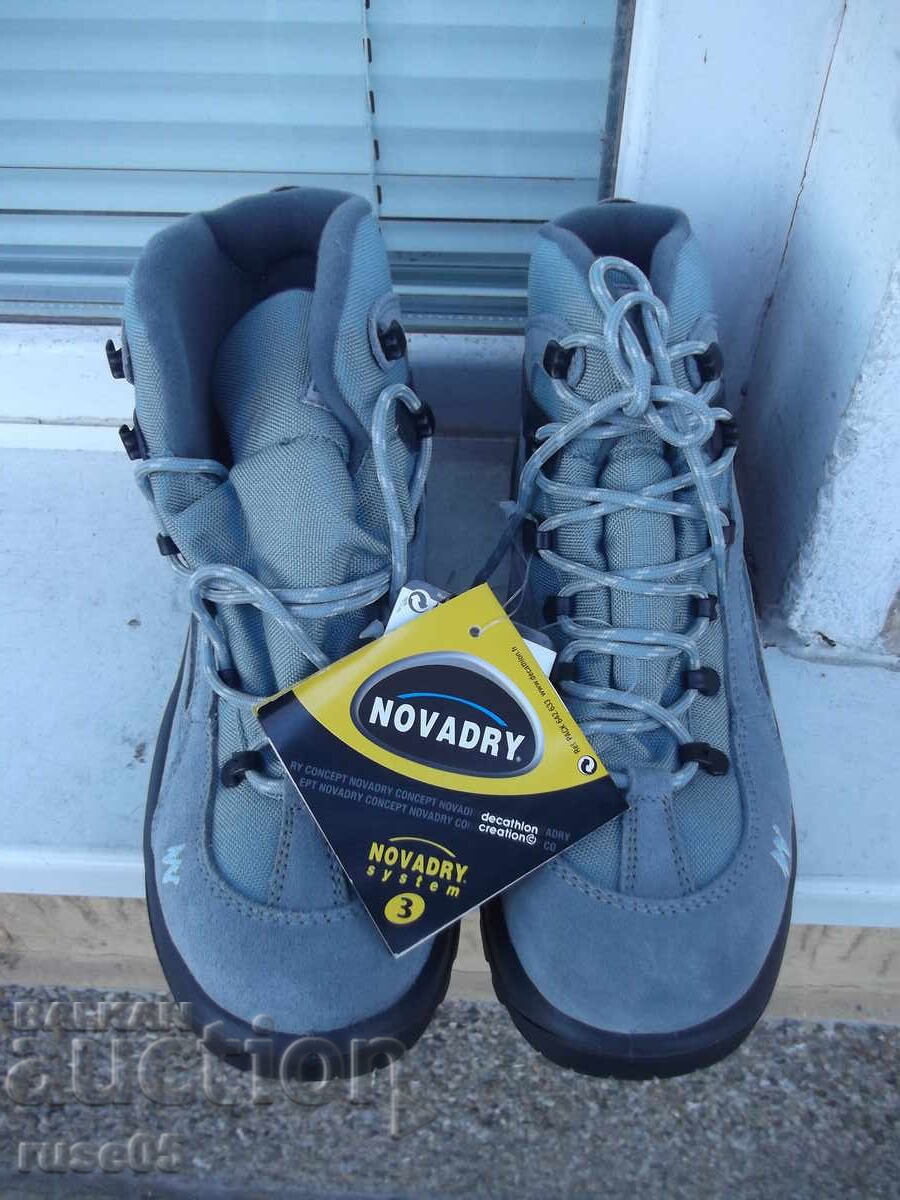 Licitație Pantofi de iarnă nr. 41 noi Licitație Pantofi de iarnă nr. 41 noi