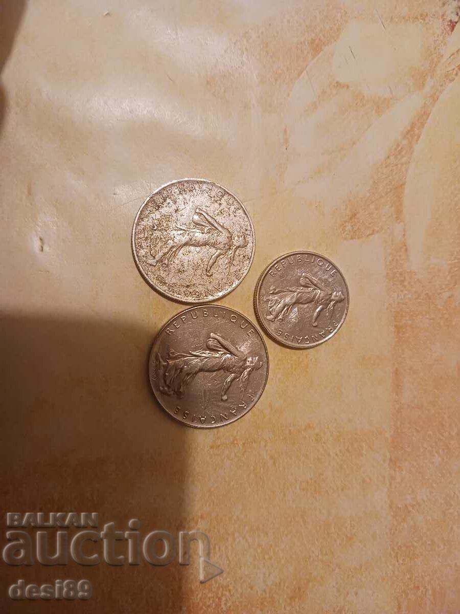 Auction 3 pieces Auction 3 pieces