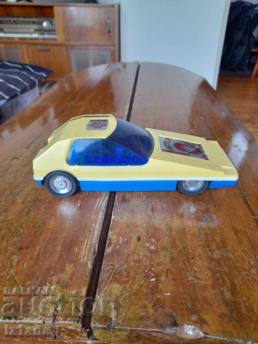 Παλιό αυτοκίνητο Ράλλυ με τιμή € 27.00 | 52.81 BGN