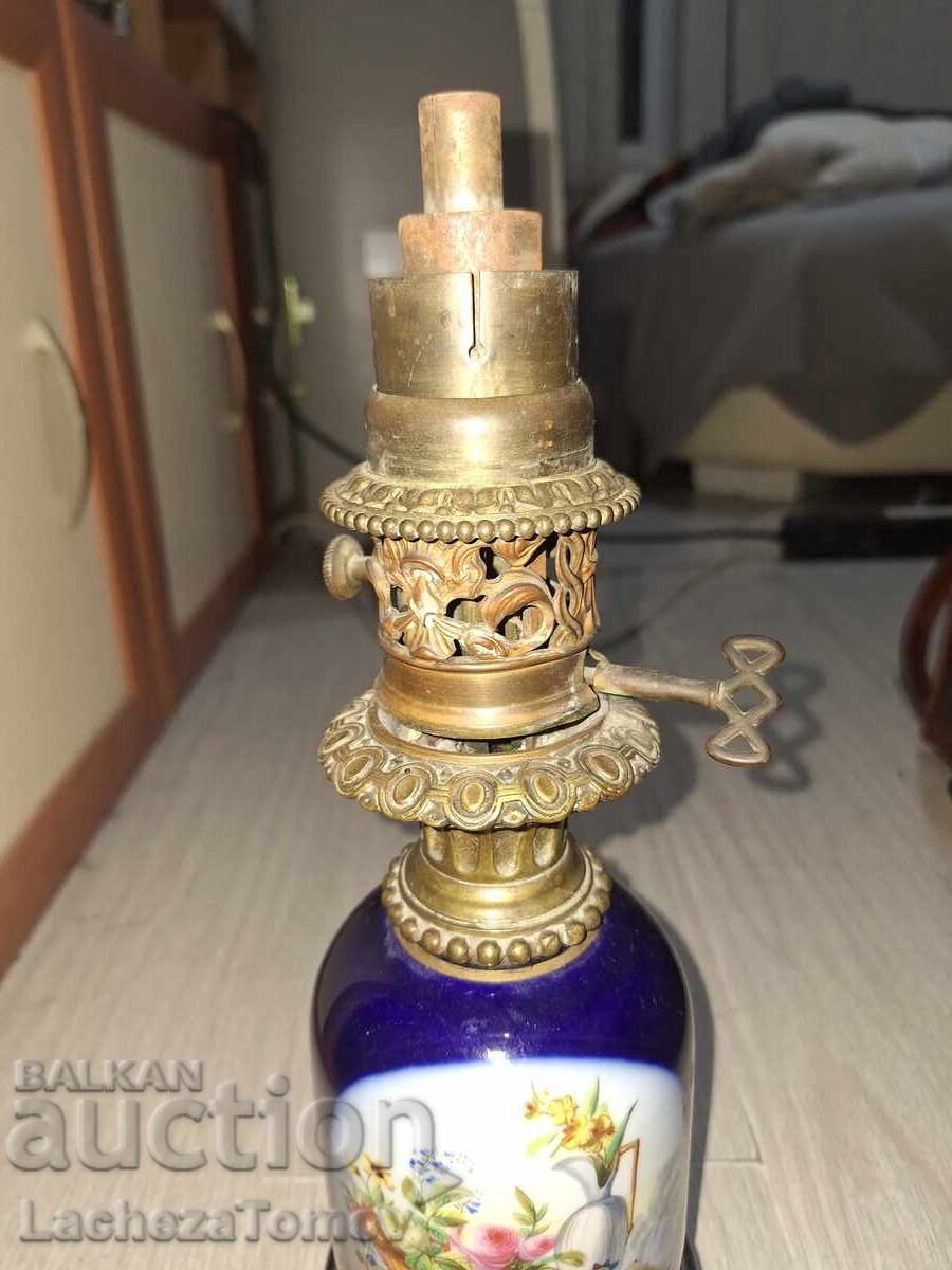 Livrarea Lampă de gaz frumoasă Franța porțelan și bronz stare excelentă Livrarea Lampă de gaz frumoasă Franța porțelan și bronz stare excelentă