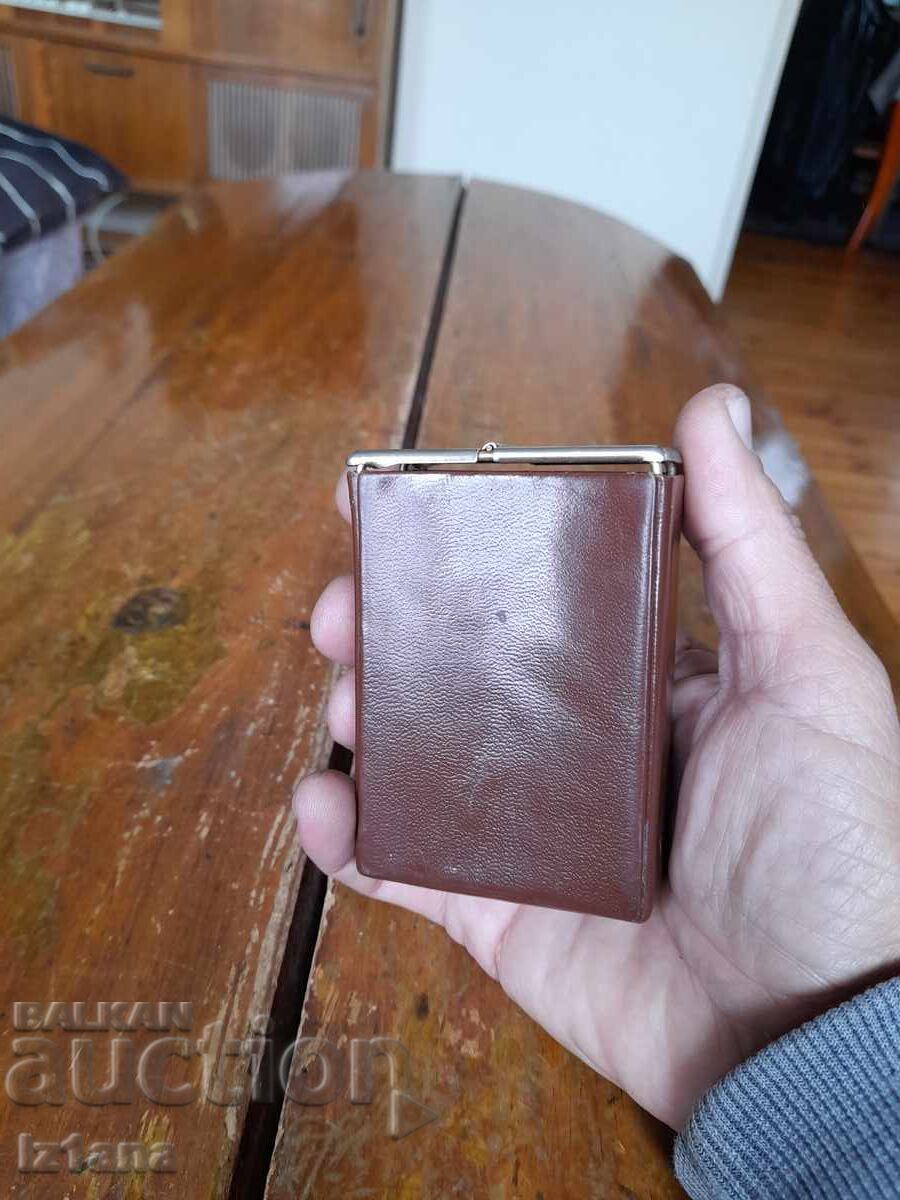 Аукцион Стара кожена табакера за цигари,калъф Аукцион Стара кожена табакера за цигари,калъф