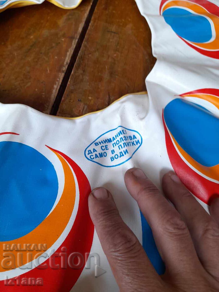 Old children's swimming belt with price € 16.00 | 31.29 BGN Old children's swimming belt with price € 16.00 | 31.29 BGN