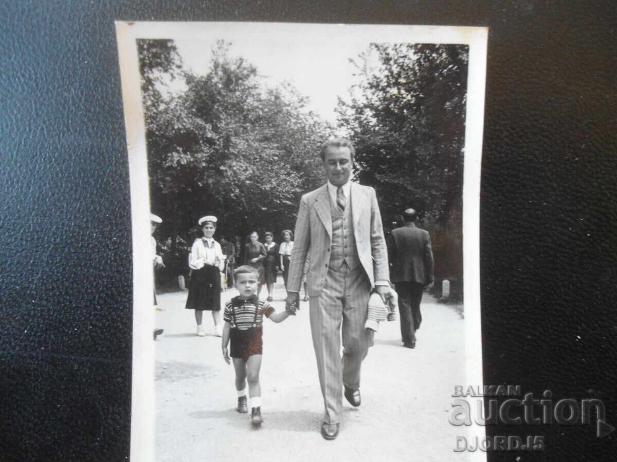 Стара снимка, Фото Лаборатория "ЛАЙКА", Бургасъ Стара снимка, Фото Лаборатория "ЛАЙКА", Бургасъ