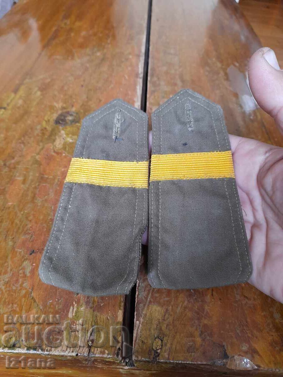 Стари пагони Старши Сержант с цена € 11.00 | 21.51 лв. Стари пагони Старши Сержант с цена € 11.00 | 21.51 лв.