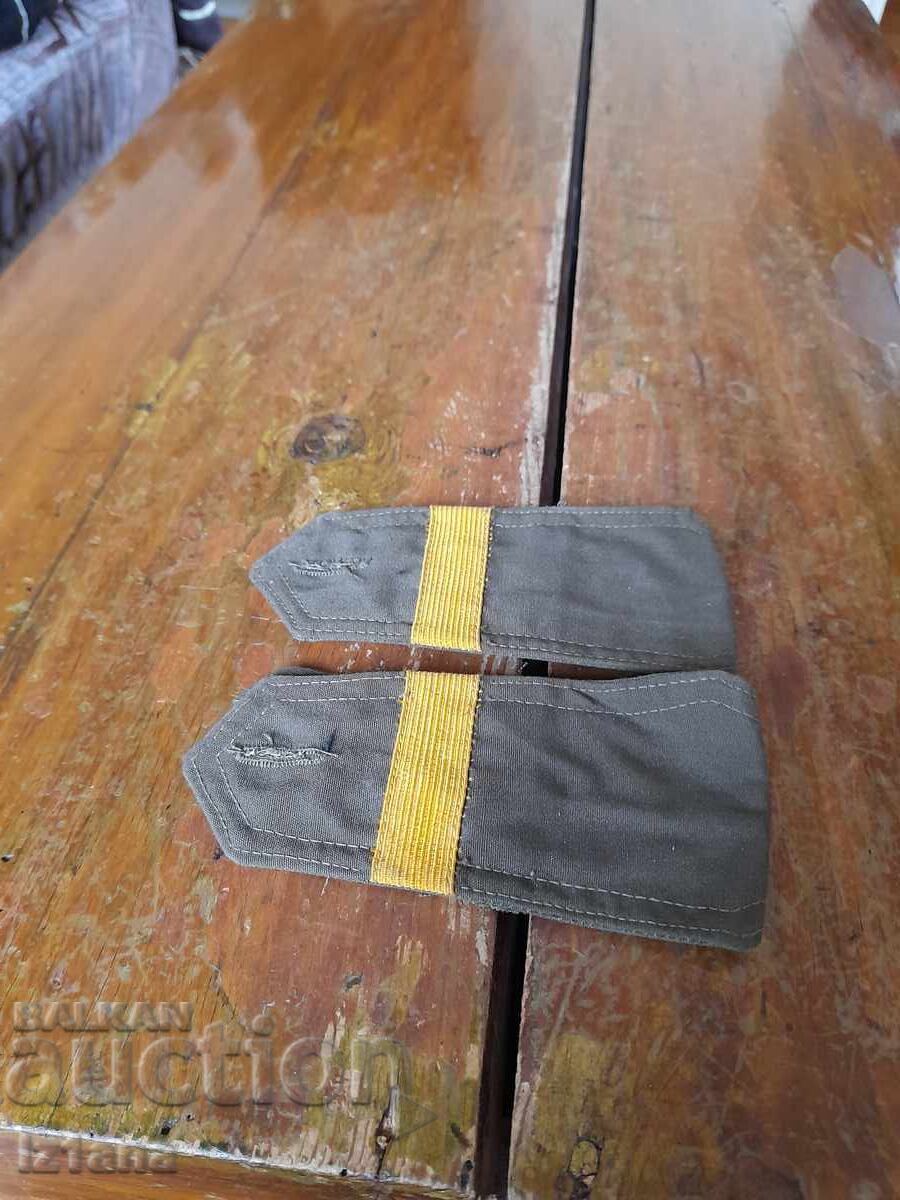 Стари пагони Старши Сержант Стари пагони Старши Сержант