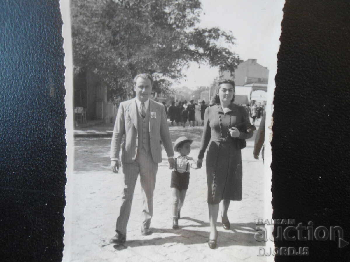 Стара снимка, Фото Лаборатория "ЛАЙКА", Бургасъ Стара снимка, Фото Лаборатория "ЛАЙКА", Бургасъ