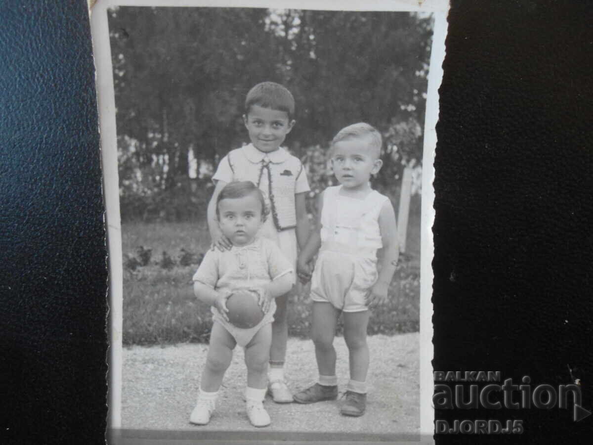 Стара снимка, Фото Лаборатория "ЛАЙКА", Бургасъ Стара снимка, Фото Лаборатория "ЛАЙКА", Бургасъ