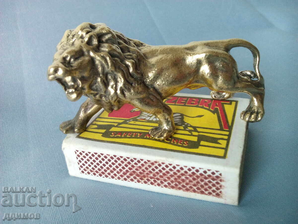 Bronze lion statuette - 7