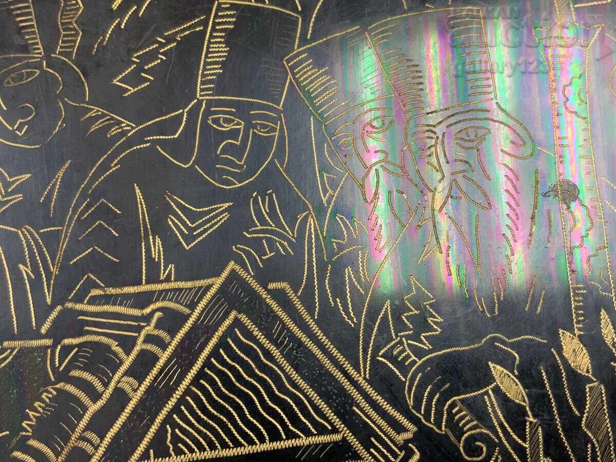 Licitație Tablou pe placă metalică gravat Licitație Tablou pe placă metalică gravat