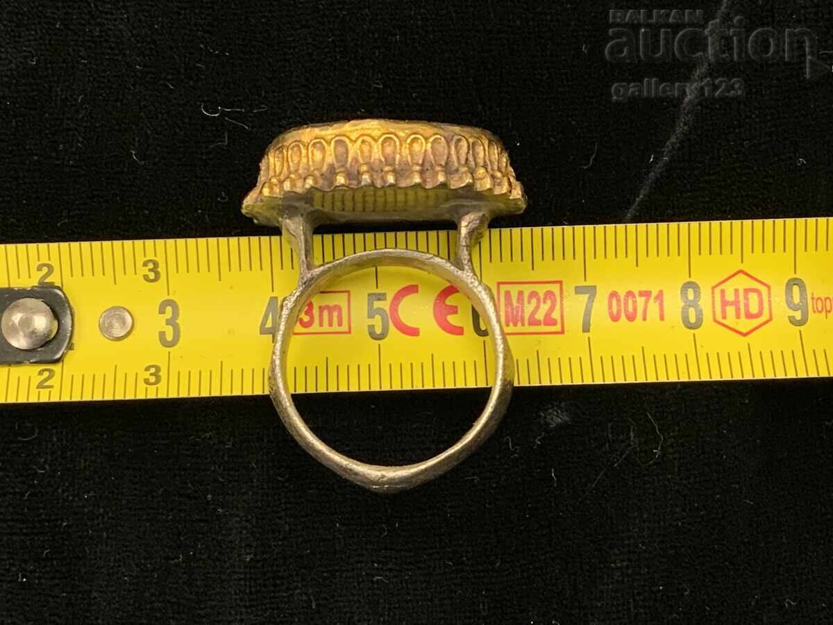 Livrarea Inel argint ștanțat carneol aurit Livrarea Inel argint ștanțat carneol aurit