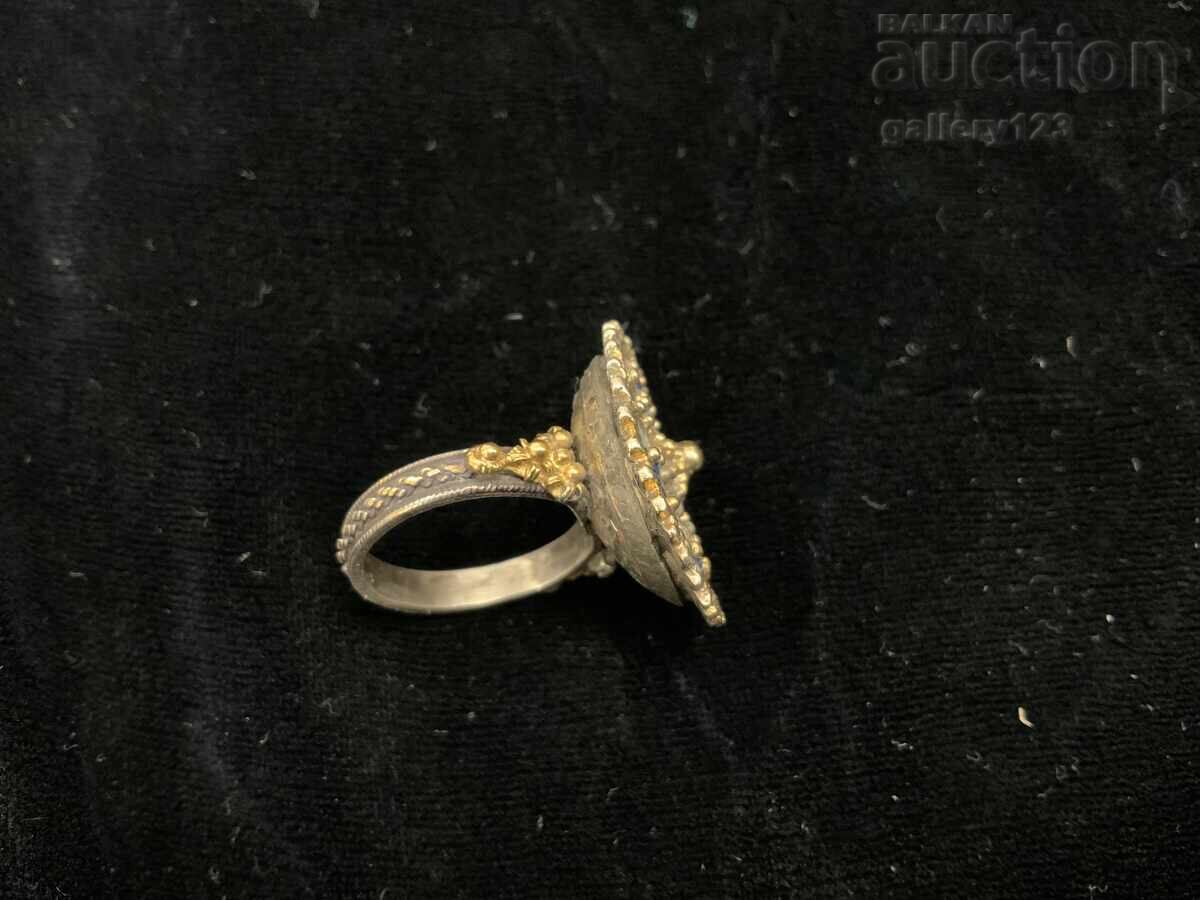 Delivery of Silver ring, champlevé enamel, gilt